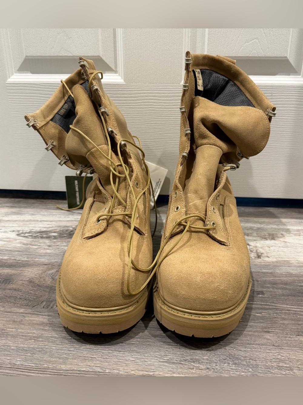 Bates Gore-Tex NWOB Military Combat Desert Tan Boots, men’s 11.5 XW